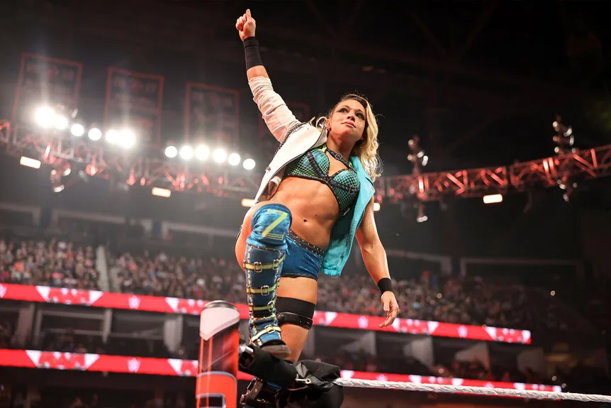 Zoey Stark indica retorno aos ringues da WWE