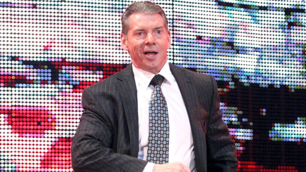 Vince McMahon pode retornar a WWE em breve, aponta veterano