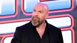 Dave Meltzer aponta um dos principais erros da WWE sob o comando de Triple H