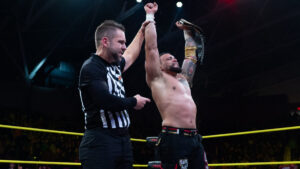 Mike Santana recupera o World Championship na estreia da TNA na AMC