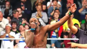 Je’Von Evans surpreende e se classifica para a WWE Men’s Elimination Chamber Match