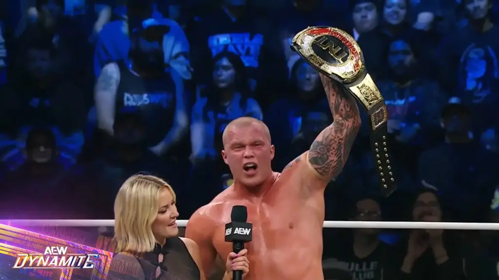 Kyle Fletcher vence Tommaso Ciampa e recupera o AEW TNT Championship