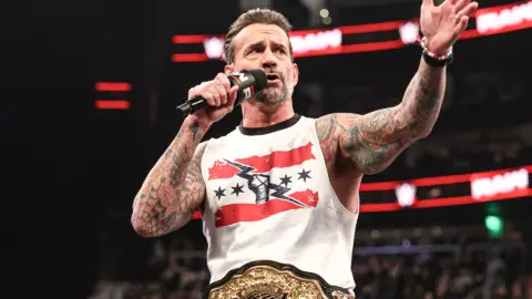 WWE RAW (23/02/2026) – Cobertura e resultados!