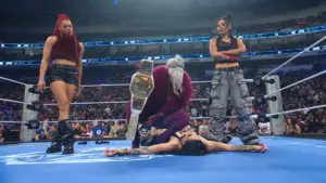Jade Cargill forma aliança inesperada e ataca Rhea Ripley no WWE SmackDown
