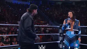 Jelly Roll é surpreendido por um ataque brutal no WWE SmackDown