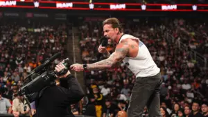 “Pipebomb” de CM Punk no RAW faz parte de nova estratégia da WWE