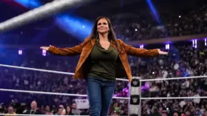 WWE é criticada por participação de Stephanie McMahon no RAW